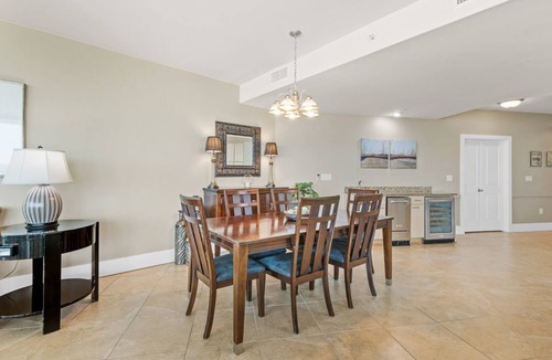 Orange Beach East Condo | Caribe 615C