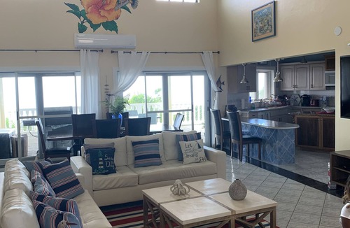 North Side House | Casa Cielo