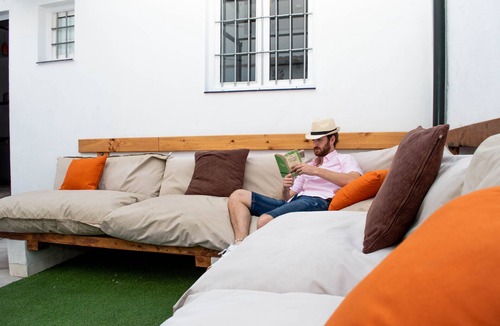 Ciudad Jardin House | Casa Juan Breva with "Andalusian patio" in the city. Big house for families.