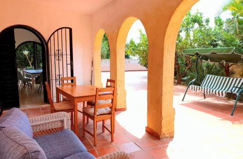 La Canuta House | Casa MiraMar seaview BBQ pool 250m from beach