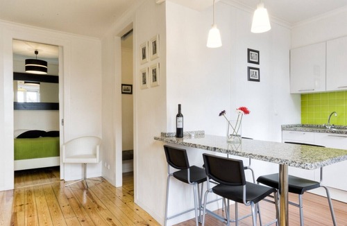 Santa Maria Maior Apartment | Castelo Stylish Flat (C24)