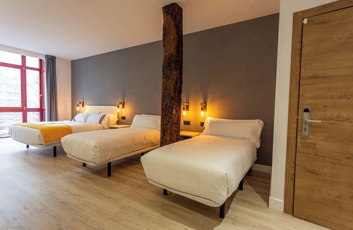 Bilbao Old Town Hostel | CASUAL FUENTES