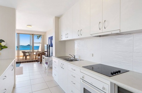 Soldiers Point Apartment | Casuarinas, Unit 1/33 Soldiers Point - Waterfront holiday, with spectacular views
