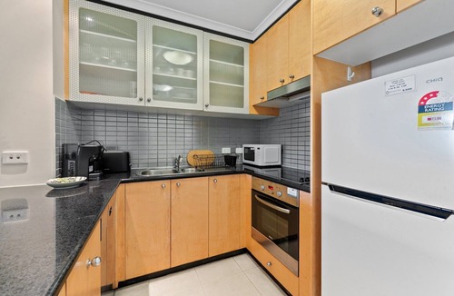 Braddon Apartment | Central Apartment with Underground Parking