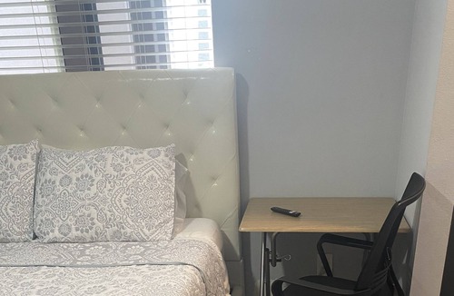 Vernon Apartment | Central location to Downtown Los Angeles