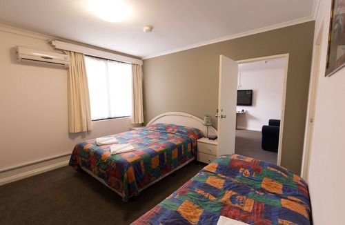 Hughesdale Hotel | Chadstone Executive Motel