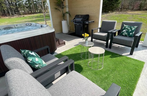 Lac-Etchemin House | Chalet le Harfang - nature et spa en plein coeur du golf