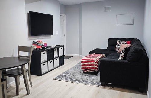 Kings Park Apartment | Charming 1-bedroom apartment in fabulous Kings Park with WiFi, AC
