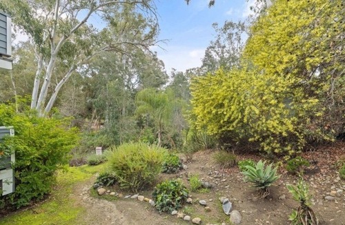 Lake Forest Condo | Charming 2-bedroom condo in peaceful Lake Forest, 1414ft, Good location