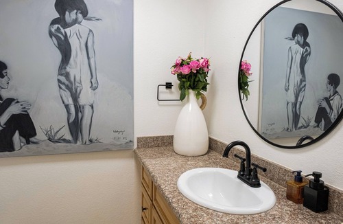 Lake Forest Condo | Charming 2-bedroom condo in peaceful Lake Forest, 1414ft, Good location