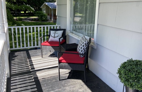Skaneateles House | Charming 3 Bdrm Home-Less than 1 mile from Village of Skaneateles-with Parking