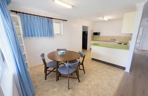 Rochedale South House | Charming 3-bedroom house in lovely Rochedale South with AC