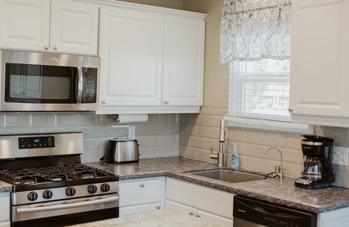 Yucaipa House | Charming 3-bedroom house with AC and WiFi in tranquil Calimesa