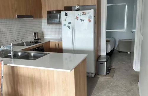 Coombs House | Charming 3-bedroom townhome with WiFi and AC in Coombs