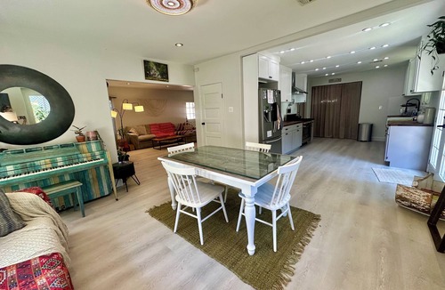 Hollywood House | Charming 4-bedroom house free parking in the middle of Hollywood
