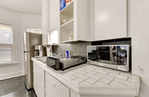 Front Park Apartment | Charming Buffalo Apartment: 2 Mi to Downtown