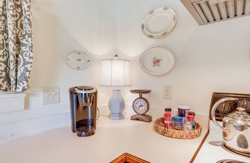 Lawley Cottage | Charming Lawley Cottage: Deck, Fire Pit & Yard!