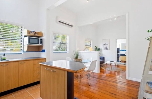 New Farm Apartment | Charming UNIT in the heart of New Farm, BNE.