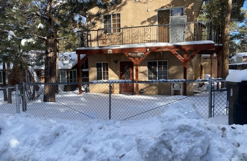 Sugarloaf Cabin | Cheerful 4-bedrooms casita-cabin pet friendly, close to ski retreat and tubing .