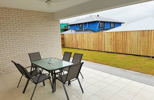 Park Ridge House | Cheerful Fantastic 5 Bedroom Newly built Home