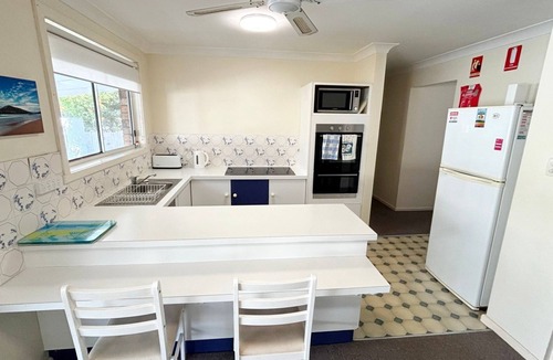 Hat Head House | Chel-sea - Modern 3-bedroom home with a sleep out in the garage in peaceful Hat Head