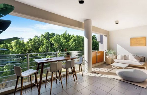 South Brisbane Apartment | City Beach At your door! 3BR retreat at South Bank