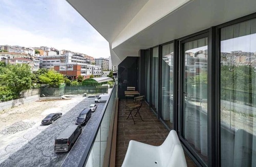 Beyoglu Apartment | Classy, quality residence in Beyoglu
