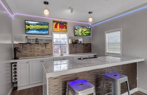 Blasdell House | Clean,Cozy &Updated Home with Jacuzzi, Fenced in yard, BarShed, Firepit & MORE!