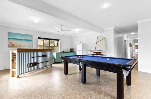 Traviston House | Coastal Bliss - 6 Beds Holiday House