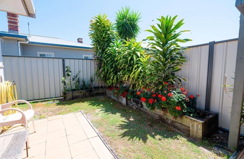 South Evans Head House | Coastal cottage with BBQ, WiFi, sunroom, parking & boat space, walking distance to RSL