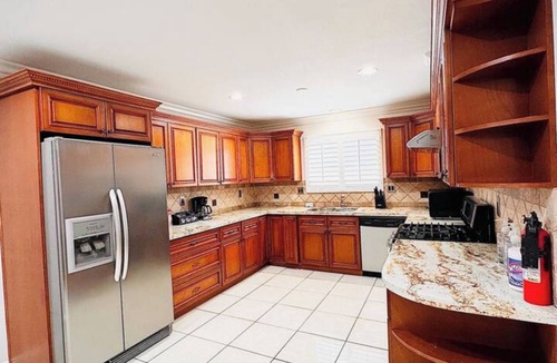Westminster House | Coastal Getaway near Disneyland/Knott’s Berryfarm