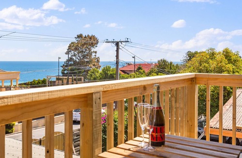Seacliff House | Coastal Holiday Home at Seacliff! 2 x King Beds, close to Adelaide