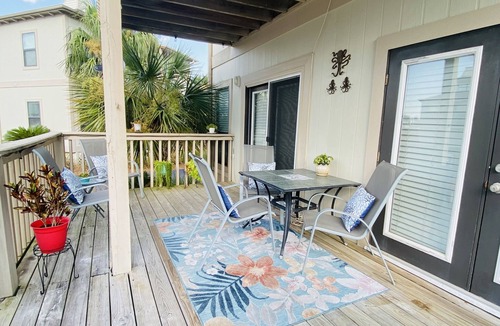 Ono Island Villa | Come Relax & Make Memories! You will never want to leave! 2br/Newly Remodeled!