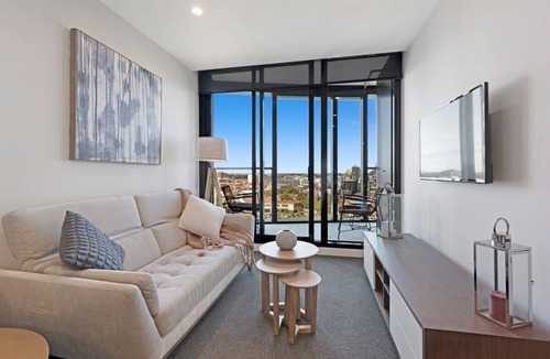Melbourne Apartment | Comfort and Convenience near The Alfred Hospital!