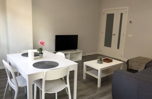 Vicalvaro Apartment | Comfortable 2-bedroom apartment in El Cañaveral near Wanda Airport