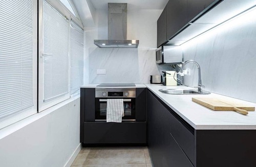 San Blas-Canillejas House | Comfortable, quiet, newly renovated
