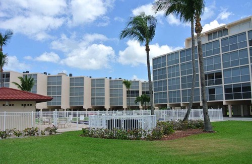 Bonita Springs Condo | Condo ∙ 2 bedrooms ∙ 6 guests