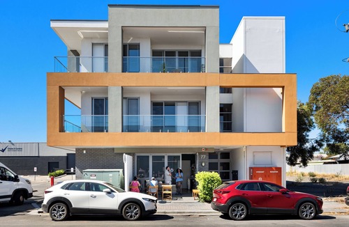 Prospect Apartment | Contemporary 2BR Apartment | Heart of Prospect