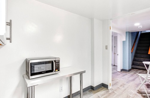 Northeast Yonkers Apartment | Convenient Apt: 2 Mi to Sprain Ridge Park!