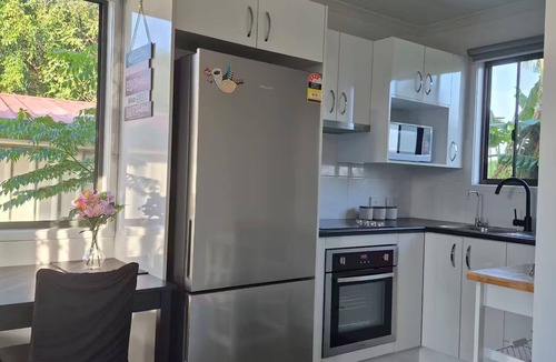 Strathpine Apartment | Convenient Getaway Home in Straithpine
