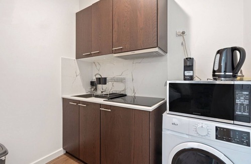 Kambah Apartment | Cosy Kambah 1 Bedroom Near Shops & Parks