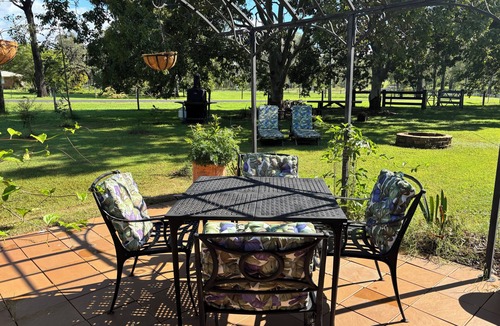Shire of Gatton Apartment | CosyRural Studio Retreat …dog friendly Equestrian Property Toowoomba/Gatton