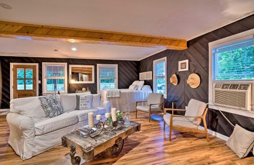 Waxhaw Apartment | Country-Chic Studio with Pool and Stable Access!