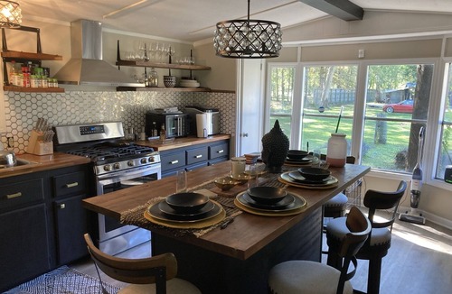 Hope Hull House | Country Getaway!