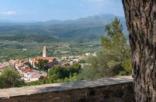 Rossell House | Country House 'Casa Rural Angelita' with Mountain View, Wi-Fi and Air Conditioning