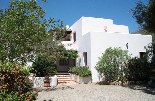 Santa Eulalia del Rio Villa | Country villa ideal for 6, private pool, fenced garden, central on the island.