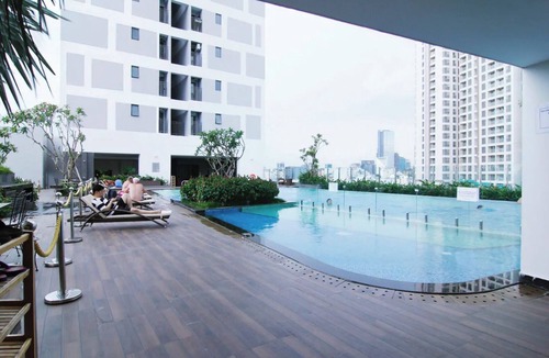 Bach Dang Riverside Apartment | COZRUM HOMES ★ FREE Pool&Gym★ River Gate Building