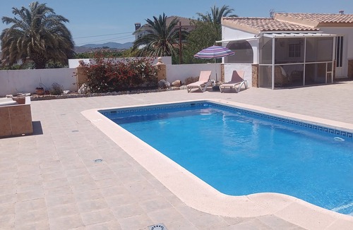Arboleas Apartment | Cozy 1-bedroom casita with a terrace overlooking the Almanzora valley moutains