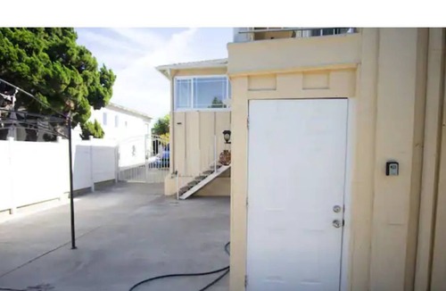 Monterey Park Apartment | Cozy 1 Bedroom near DTLA★Sleeps 4★Pet Friendly