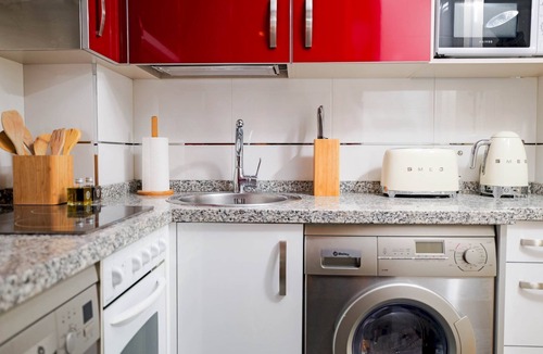 Chueca Apartment | Cozy 1BR apartment with Pool in Chueca
